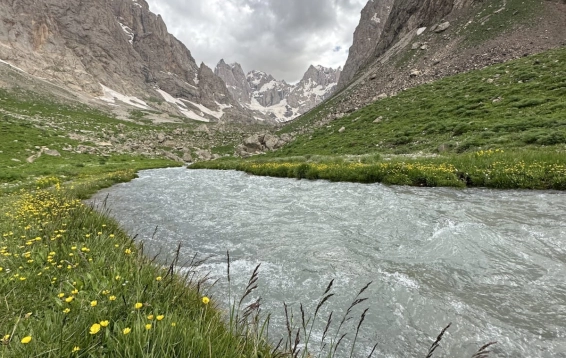 Hakkari Highlands Glacier Trekking Tour