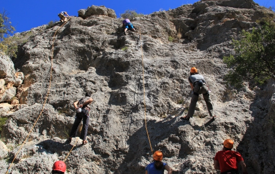 Kaya'da İlk Adım - Spor Kaya Tırmanışına İlk Adım.  